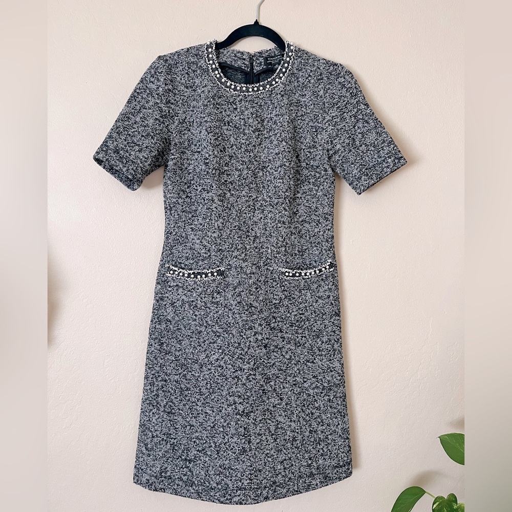 Grey short sleeve knit dress size 4